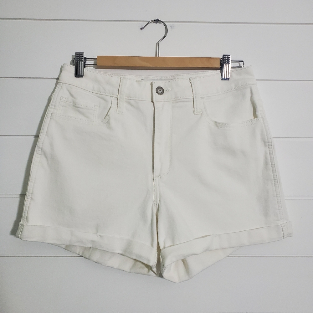 Hollister Curvy High Rise soft stretch white‎ denim shorts Size 30